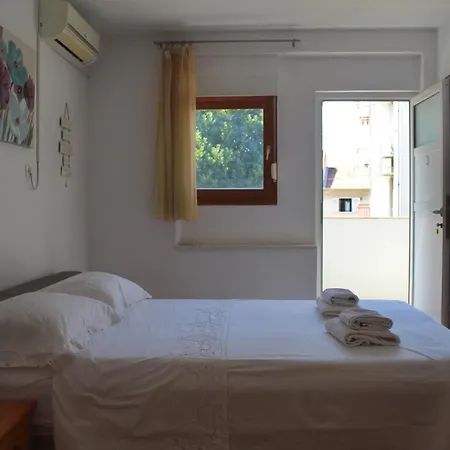 Guest house Maestral Split