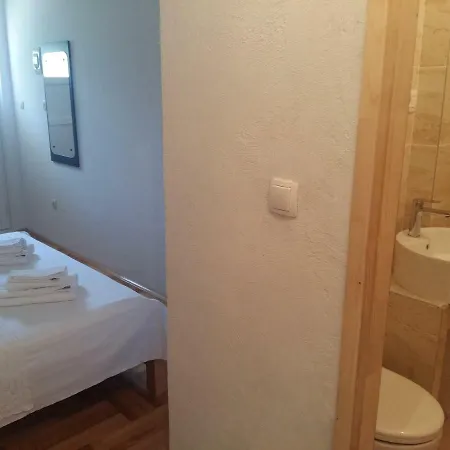 Guest house Maestral