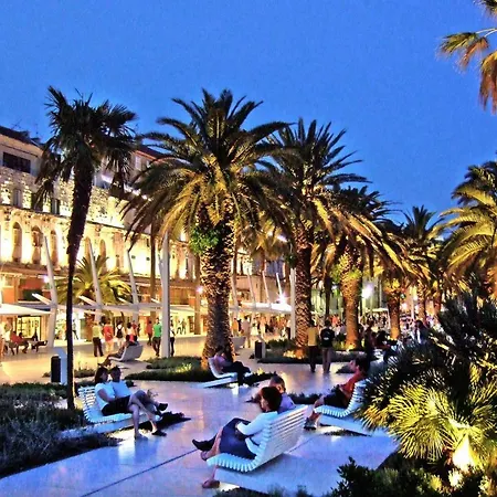 Guest house Maestral Split